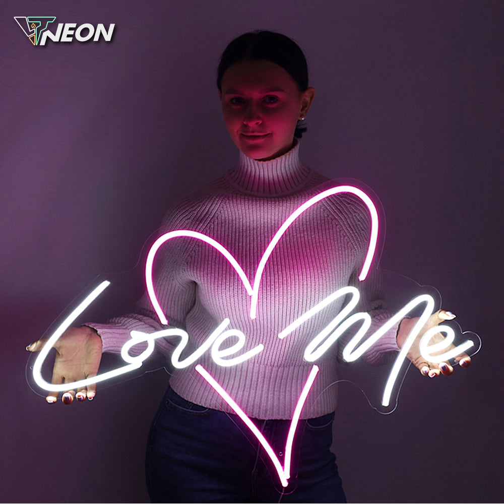 love e neon sign