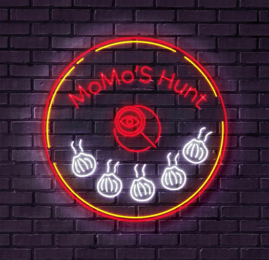 momos custom sign